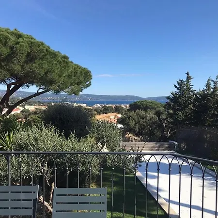 Les Bruyeres Sarrazine Villa *